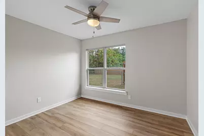 718 Hunter Drive, Rockdale, TX 76567 - Photo 15