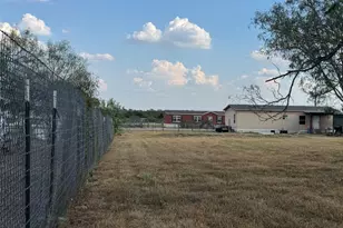 490 Rosewood Dr, Dale, TX 78616 - Photo 13