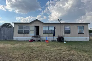 490 Rosewood Dr, Dale, TX 78616 - Photo 1