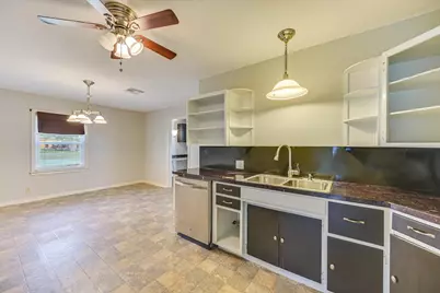 106 Hudgins Street, Smithville, TX 78957 - Photo 9