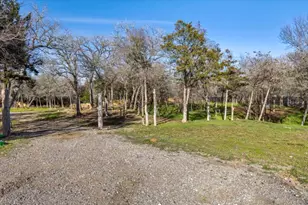 240 Riddle Rd, Cedar Creek, TX 78612 - Photo 27