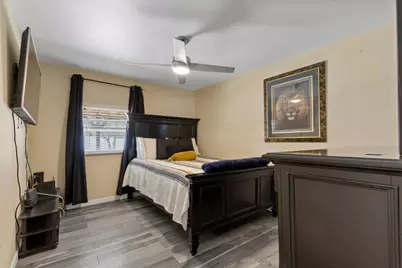 240 Riddle Road, Cedar Creek, TX 78612 - Photo 17