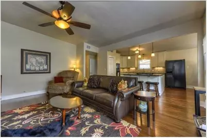 2111 W 10th Street, Austin, TX 78703 - Photo 11