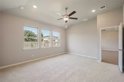 145 Comet Pointe Drive, Georgetown, TX 78628 - Photo 11