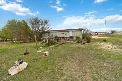 1225 Grandview Drive, San Marcos, TX 78666 - Photo 9