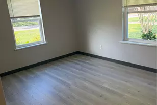 1012 N Water St, Burnet, TX 78611 - Photo 13