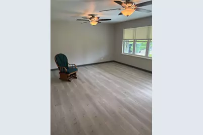 1012 N Water Street, Burnet, TX 78611 - Photo 9