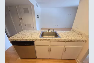 2303 E Side Drive #220, Austin, TX 78704 - Photo 5