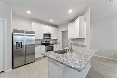 717 Peak Place, Seguin, TX 78155 - Photo 7