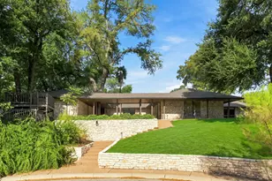6102 Cherrylawn Cir, Austin, TX 78723 - Photo 1
