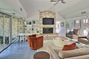 6102 Cherrylawn Cir, Austin, TX 78723 - Photo 13