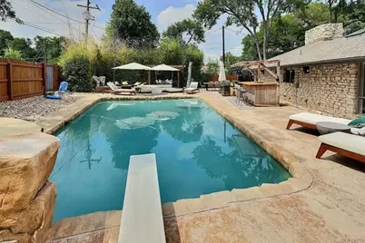 6102 Cherrylawn Circle, Austin, TX 78723 - Photo 3