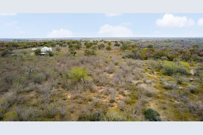 2124 Bugtussle Lane, Luling, TX 78648 - Photo 7