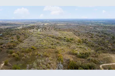 2124 Bugtussle Lane, Luling, TX 78648 - Photo 23