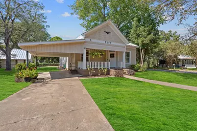 909 Hudgins Street, Smithville, TX 78957 - Photo 37