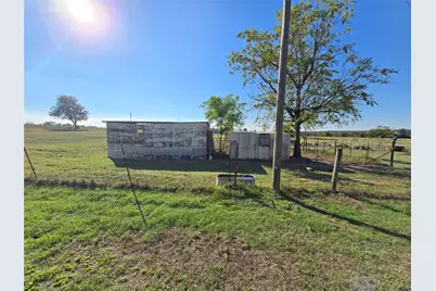 401 County Road 315, Jarrell, TX 76537 - Photo 7