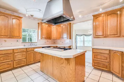 19106 Eyerley Road, Manor, TX 78653 - Photo 9