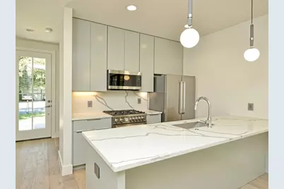 6005 Woodrow Avenue, Austin, TX 78757 - Photo 5