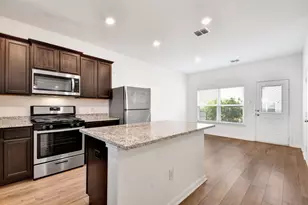 10859 Emerick St, San Antonio, TX 78252 - Photo 9