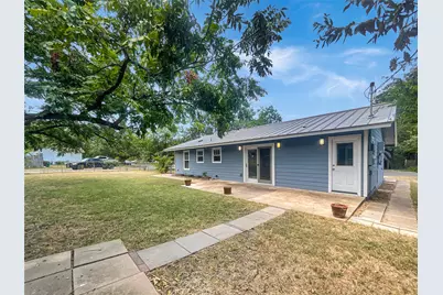 8801 Parkfield Drive, Austin, TX 78758 - Photo 17