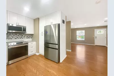 8801 Parkfield Drive, Austin, TX 78758 - Photo 7