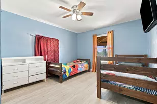 820 Los Milagros Dr, Del Valle, TX 78616 - Photo 17