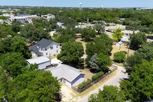 110 Fallwell St, Liberty Hill, TX 78642 - Photo 29
