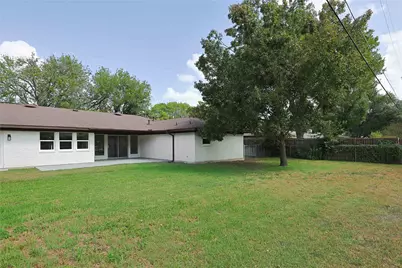 906 Merritt Drive, Lockhart, TX 78644 - Photo 17