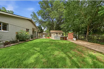 807 Campbell Street, Lockhart, TX 78644 - Photo 31