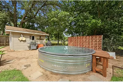 807 Campbell Street, Lockhart, TX 78644 - Photo 27