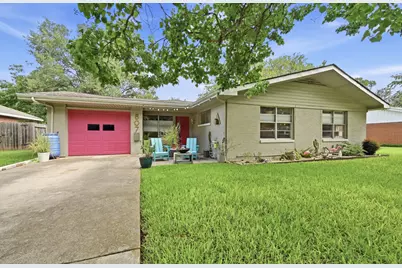 807 Campbell Street, Lockhart, TX 78644 - Photo 1