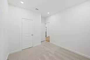 100 Rock Daisy Trl, Hutto, TX 78634 - Photo 17