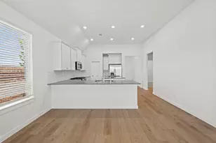 100 Rock Daisy Trl, Hutto, TX 78634 - Photo 5
