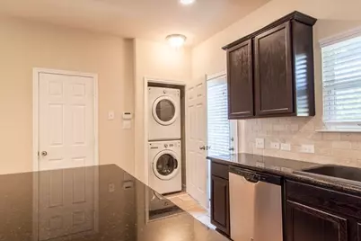 636 Lookout Tree Lane, Round Rock, TX 78664 - Photo 11