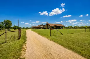19892 Vilas Rd, Holland, TX 76534 - Photo 7