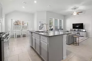 606 Linares Ln, Austin, TX 78748 - Photo 13