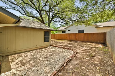 7403 Dallas Drive, Austin, TX 78729 - Photo 29