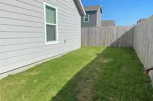 212 Marty Allen Loop, Jarrell, TX 76537 - Photo 11