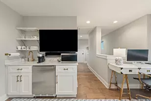 3018 Sunridge Dr, Austin, TX 78741 - Photo 19