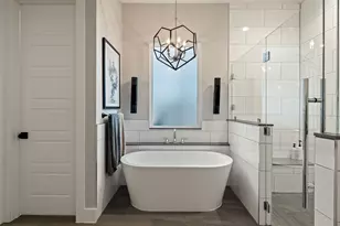 3018 Sunridge Dr, Austin, TX 78741 - Photo 17