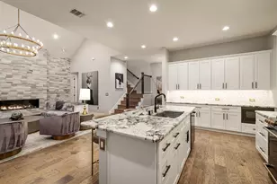 3018 Sunridge Dr, Austin, TX 78741 - Photo 13