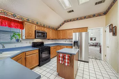 1209 Parrot Trail, Round Rock, TX 78681 - Photo 11