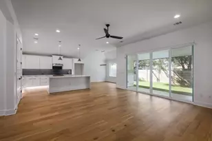 8302 Kromer St, Austin, TX 78757 - Photo 17