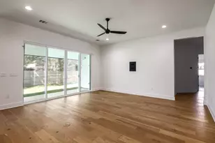 8302 Kromer St, Austin, TX 78757 - Photo 13