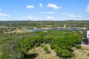 2804 Lakehurst Rd, Spicewood, TX 78669 - Photo 15