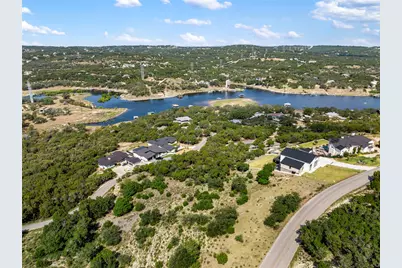 2804 Lakehurst Road, Spicewood, TX 78669 - Photo 17