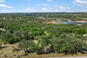 2804 Lakehurst Rd, Spicewood, TX 78669 - Photo 13