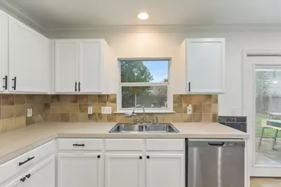 15016 Saddlegirth Lane, Pflugerville, TX 78660 - Photo 11