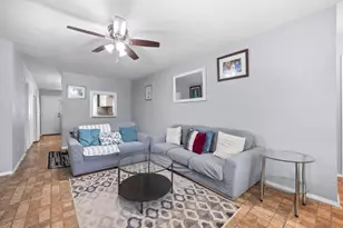 10406 Little Pebble Dr, Austin, TX 78758 - Photo 3