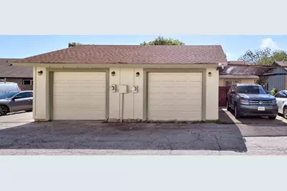 10406 Little Pebble Drive, Austin, TX 78758 - Photo 13